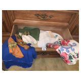 CLOTH NAPKINS, TABLECLOTHS