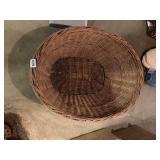 WOVEN LAUNDRY BASKET