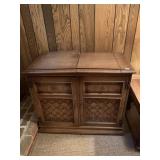 COCKTAIL CABINET / BAR WITH GLASSWARE, COASTERS,