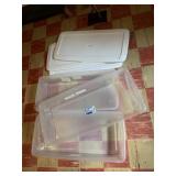 4 (1) QT UNDERBED STORAGE TOTE WITH LID