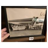 1965 PHOTOGRAPH OF PEOPLE GETTING ON PLANE