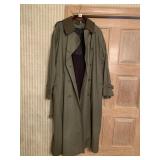 MENï¿½S BURBERRY L LINED RAINCOAT, WOOL COLLAR,