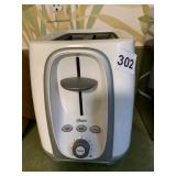 OSTER 2 SLICE TOASTER