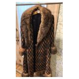 BEAUTIFUL FUR COAT APROX SIZE 10/12