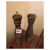 TALL PEPPER GRINDER AND SALTSHAKER MADE IN JAPAN