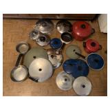 2 RED POTS WITH LIDS, MISMATCHED POT LIDS