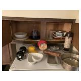 JOHNSON BROS TEA POT WITH SHIP, EMPTY SEAGRAMï¿½S