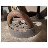 ANTIQUE CAST IRON W/ LINER