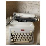 ROYAL TYPEWRITER