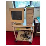 COMPAQ DESKTOP COMPUTER, INCLUDES TOWER, MONITOR,