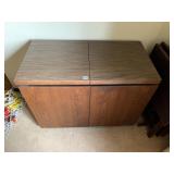 MCM DILLINGHAM SIDE BAR BUFFET WITH SLIDE OPEN