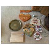 WOOD WELCOME SIGNS, PLATE HANGERS, SERVING TRAYS
