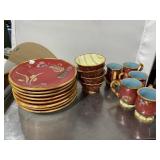 THE ARTESIAN ROAD COLLECTION HAND PAINTED TRACY