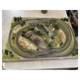 N GUAGE TRAIN LAYOUT 28" X 22"