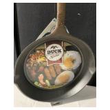 DUCK COMMANDER SKILLET W/ TAG