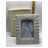 LENOX NEW IN BOX WEDDING PICTURE FRAME