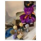 NATIVITY SET AND HALLOWEEN BEAR