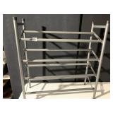 EXPANDABLE SHOE RACK