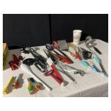 KITCHEN UTENSILS, PARROT SPREADERS