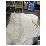 QUEEN SIZE SUNBEAM HEATED MATTRESS PAD WITH 2