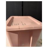 TOTE 18 GALLON PINK