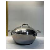 ALL CLAD ROUNDED BOTTOM, 2 HANDED POT WITH DOMED