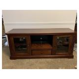 TV STAND 2 DOOR, 2 SHELVES IN CENTER, 25.5" H X