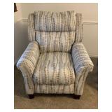 ELECTRIC RECLINER, FRAYING ON 1 ARM