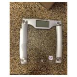 BATHROOM SCALE
