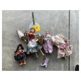 ASSORTED DOLLS AND DOLL STAND