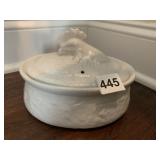 WHITE BAKING DISH W/ HEN STEAMING DISH