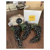 DECORATIVE GRAPES AND LAMB LIGHT