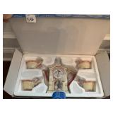 DEPT. 56 STORY BOOK HICKORY DICKORY DOCK CERAMIC