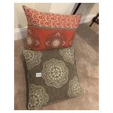 TWO ACCENT PILLOWS