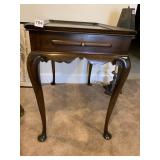 QUEEN ANNE SIDE TABLE W/ PULL OUT TEA TRAYS 26" H