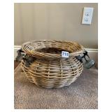 METAL HANDLE BASKET GLASS PUMPKIN 8" H X 17"