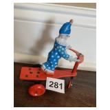 CLOWN ON TIN SCOOTER WIND UP NO KEY 4.5" X 5"