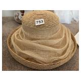 LAURA ASHLEY NEW STRAW HAT W/ TAGS 54.00
