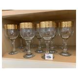 12 GOLD RIM WINE GLASSES GREAT CONDITION