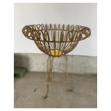 IRON PLANTER