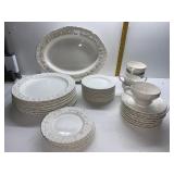WEDGEWOOD DINNERWARE INC. 7 DINNER PLATES, 3