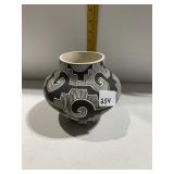 VASE SIGNED L. VALLO N.M. ON BASE 5.5" H