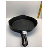 LODGE CAST IRON PAN