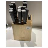 KITCHEN AID KNIFE SET WITH KNIFE BLOCK