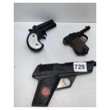 TOY GUNS