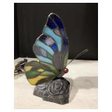 QUOIZEL BUTTERFLY LAMP
