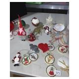 CHRISTMAS ORNAMENTS IN A TOTE