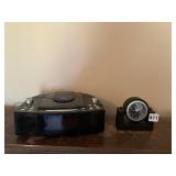 ALARM CLOCK AND VEXTRA CD PLAYER/RADIO ALARM