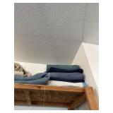 APPROX 6 MOVING BLANKETS