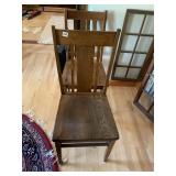 OAK HAND CRAFTED ANTIQUE CHAIR